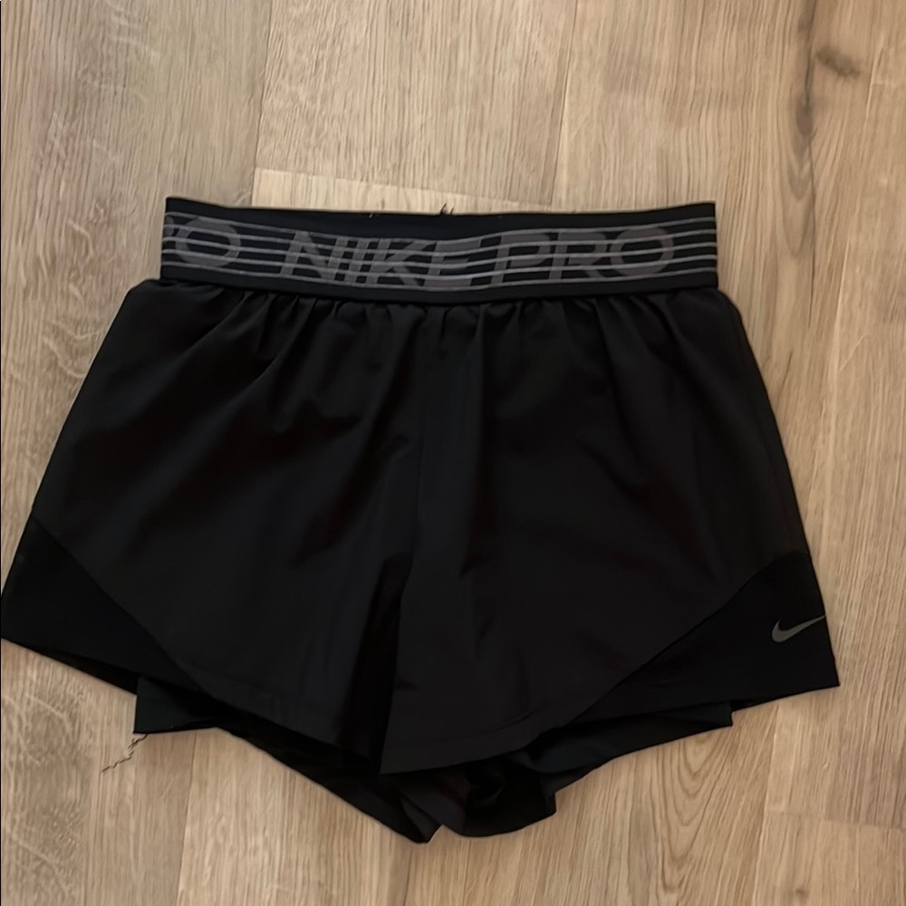 Nike Black Athletic Shorts Lightweight Elastic Waist